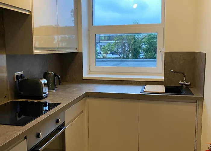 Dream Yard Apartments Westcliff